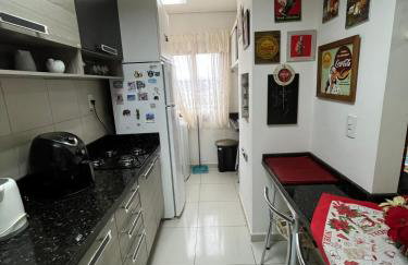 Confortável apartamento no centro de Canela - Foto 8