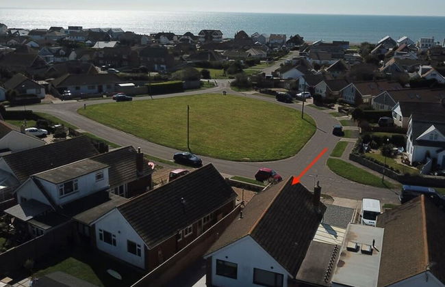 Designer Family Escape Hot Tub Steps to Beach - Photo 34