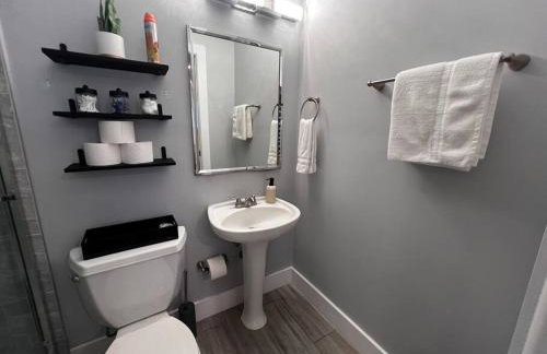 Luxurious Westchester Home Near Miami Clinics - Photo 65