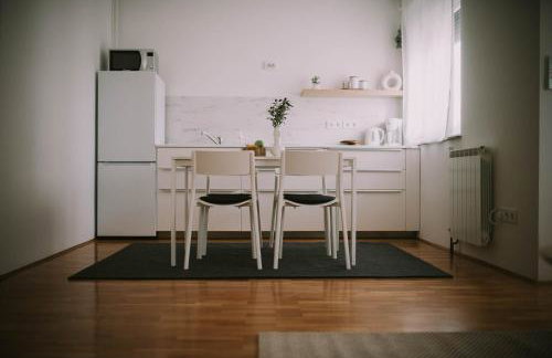 Studio Apartment E&D, free private parking, loggia - Foto 14