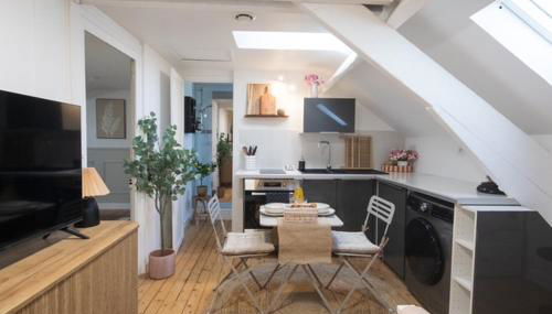 Comfort and Video Projector Close to Downtown - Photo 3