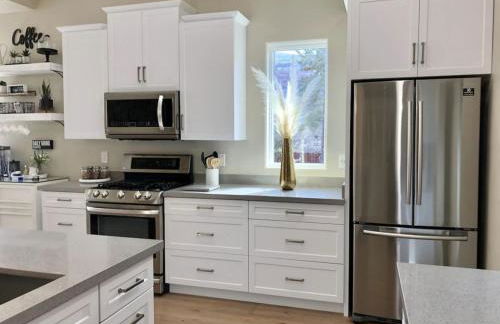 TOP 1 Percent Home! Hideaway w Heavenly Mountain views - Foto 15