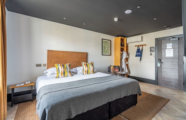 Crescent Place by Mansley - Photo 5