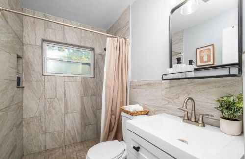 Modern Home Near UF, Stadium - Private Gazebo - Foto 30