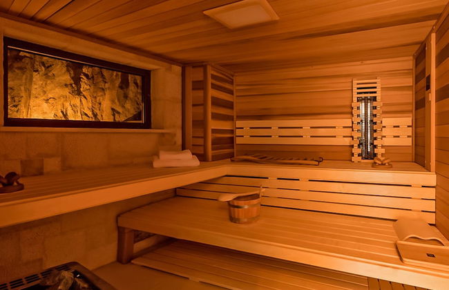 Beachfront Villa Seven Sins with Pool - Foto 34