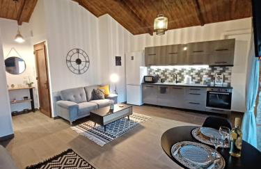 Luxury Apartment with balcony - Photo 6