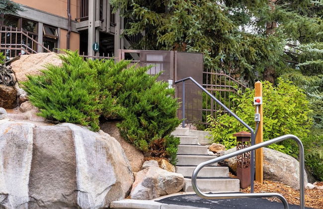 Aspenwood - CoralTree Residence Collection - Photo 57