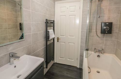 Bobbin Mill Cottage - Photo 17