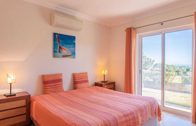 Lively Holiday Home in Albufeira With Private Pool 500m From the Beach - Foto 6