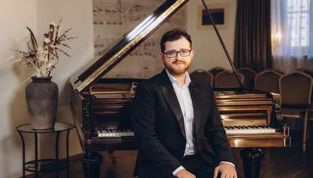 L'un des musiciens du récital de piano