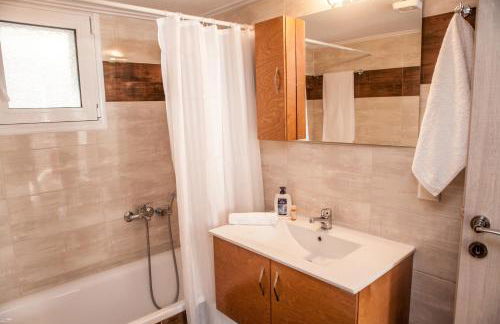 Plagia's Sunset Apartments - Photo 30