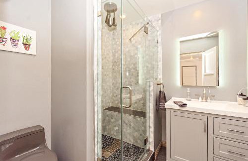 The SOFI Special - Modern Retreat, Dog Friendly - Photo 15