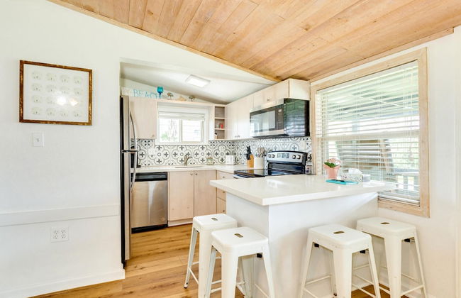 Cute Beach Bungalow Walk to the Beach - Foto 12