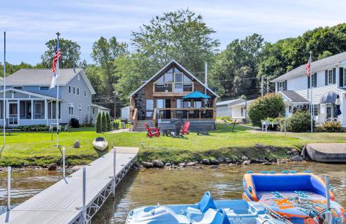 Cozy Cottage-hot tub-scenic views & private dock - Foto 9
