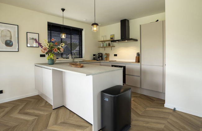 Beautiful Villa on the Water in Friesland - Foto 7