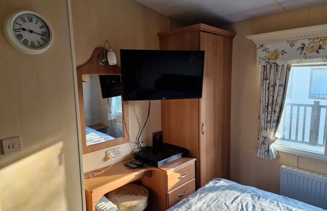 Lovely pet Friendly 4 Berth Caravan in Morecambe - Foto 2