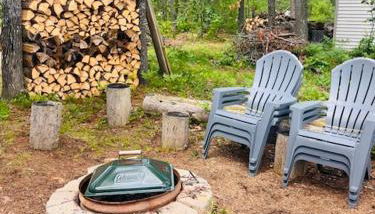 Gaylord Lakefront Cabin w Private Dock Fire Pit - Foto 2