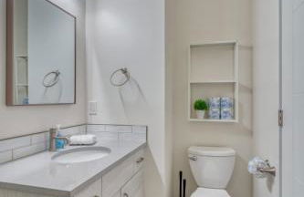 Luxury Penthouse - Rooftop Deck - 3BR - AC - Photo 19