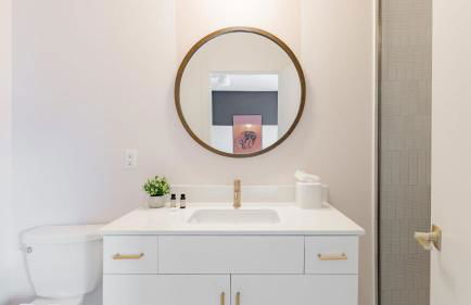 Sleeps 28 2 Units Near DT Nashville Outrider by AvantStay - Foto 59