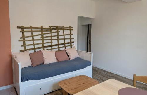 Gîte chaleureux 4 pers, terrasse, proche Loire - FR-1-590-578 - Photo 12