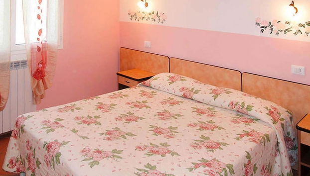 Apartment in Imperia With Communal Pool - Foto 5, Habitación