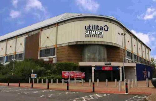 HILLTOP PLACE SUITES 5 beds for CONTRACTORS and FAMILIES near MEADOWHALL with FREE PRIVATE PARKING - Foto 37