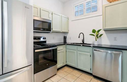 Stylish Retreat Walkable to Bars & Restaurants - Foto 15