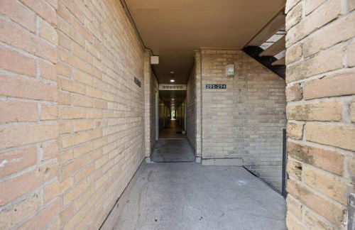 Towne Plaza Apartments #292 in the Galleria Area - Foto 19