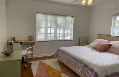 Hot tub, tiki bar, outdoor shower, near Intercoastal Waterway! - Foto 10