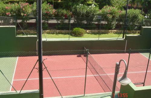 Islantilla a 50 metros de la playa - Photo 2