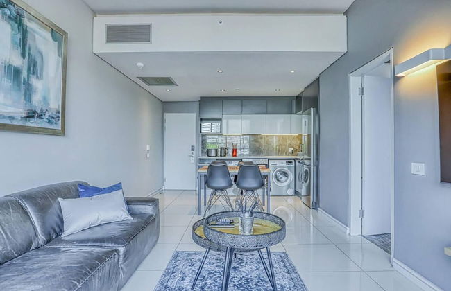 Luxury 1 Bed Apartment at The Capital on the Park - Photo 9