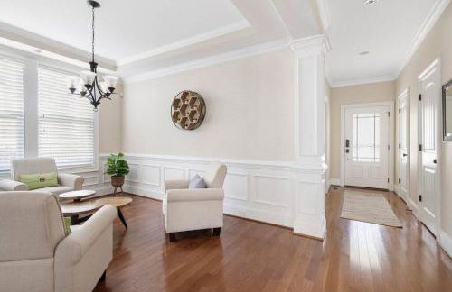 Spacious Family Getaway ~ Fire Pit~ Private Office - Foto 17