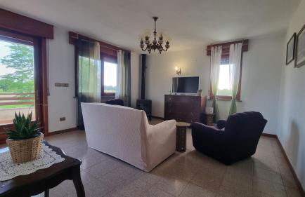 In campagna vicino al mare - Foto 3