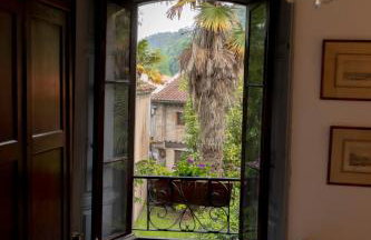 Palacio de Hualle - Photo 28