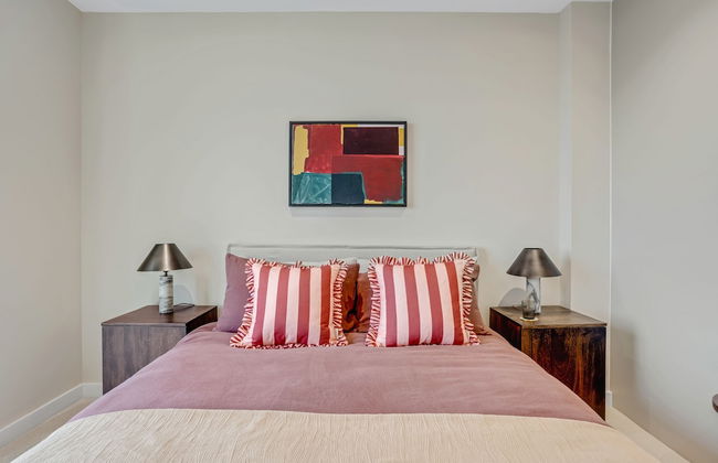 Stunning Two-bedroom Apartment With a Balcony - Foto 15