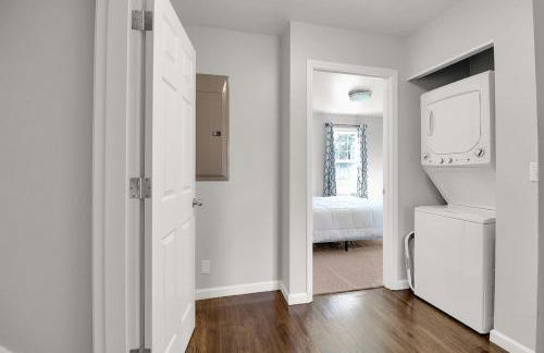 Spacious 3-Bedroom Near Campus - Photo 15