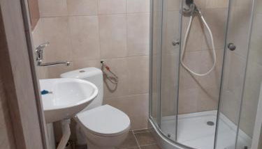 Leśna Strzelnica - Foto 5, Shower