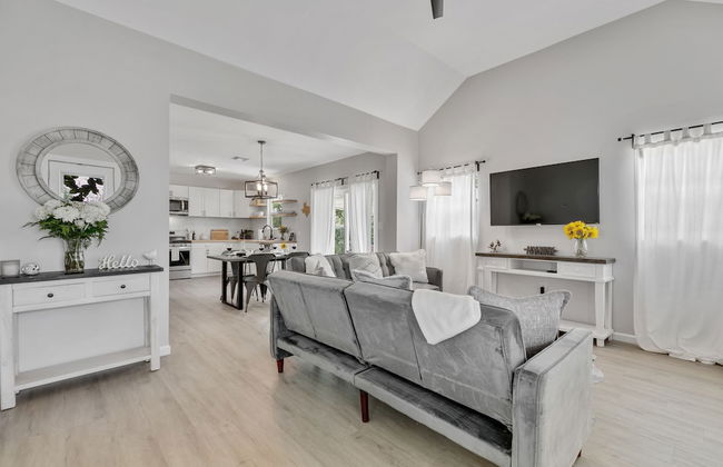 Stunning Haus With Hot Tub, Grill & Fire Pit! - Foto 18