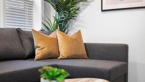 Central Lawrenceville 1B Bright and Stylish 2 Bedroom Apartment with Free Street Parking - Foto 3