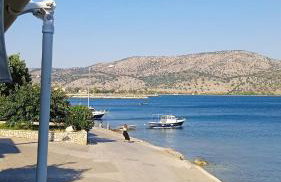 By the sea - Foto 21