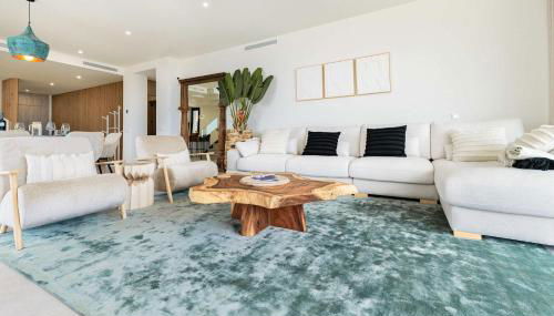 Casa Sol Luxury Rooftop Penthouse Gym Spa Pools - Photo 5