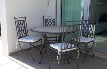 Silver Coast Holiday - Photo 5