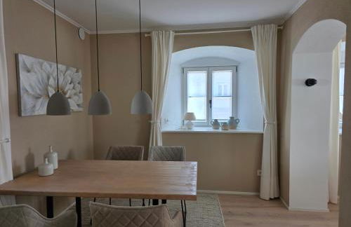 Kavaliershaus Wallerstein, stilvolle Wohnung mit Privatparkplatz - Foto 4