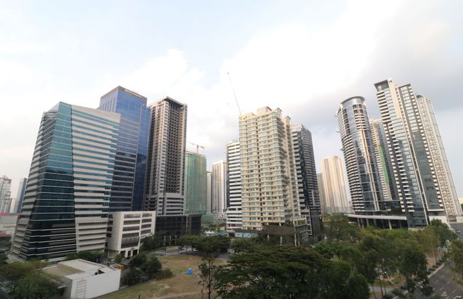 Oasis Regency at Fort Victoria BGC - Photo 28