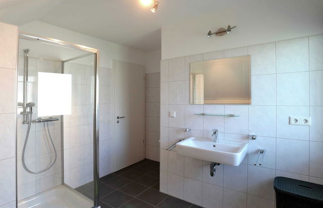 Serene Villa in Kstelberg near Lake & Watersports - Photo 20