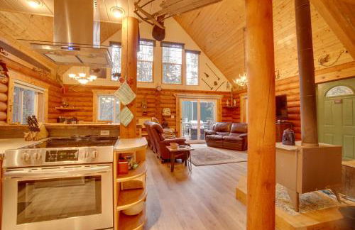 Donnelly Cabin with Private Deck Near Lake Cascade! - Foto 13