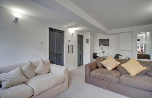 Stylish spacious apartment near airport, Rawdon - Foto 1