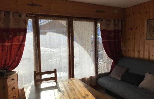 Charmant appartement 6-8 personnes au cœur du village à proximité lac et pistes de ski - Foto 5