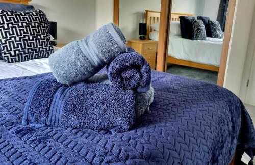 Windsor property near Legoland with free parking - Photo 25