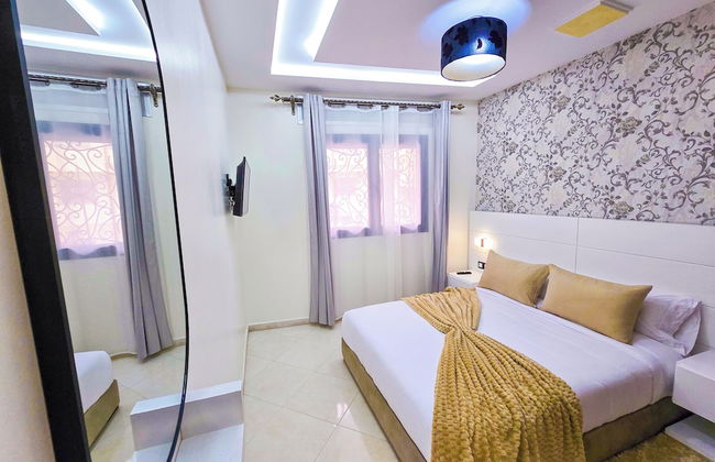 Elite Holiday Homes - Luxury & Centric Flat - Photo 20